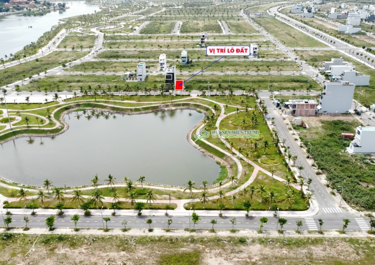 Nam Hòa Xuân B2.132 lô 14 view hồ sen, kẹp vệt cây xanh thoáng mát
